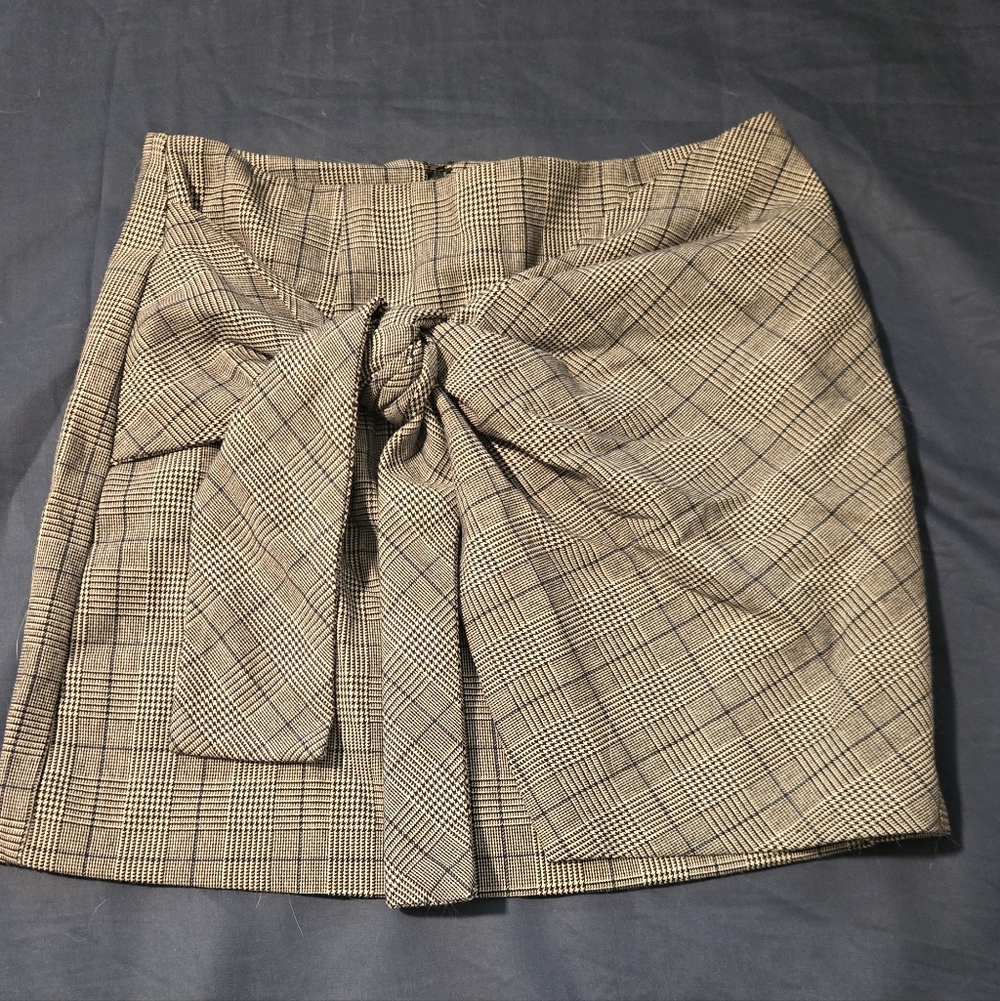 Forever 21 Checkered Bow Mini Skirt